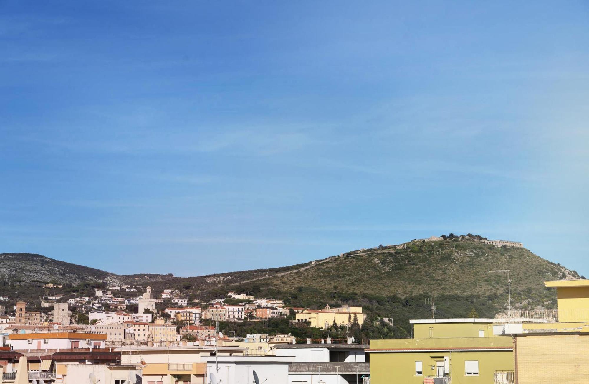 Casa Del Sole, In Via Sicilia Vicino Al Mare Appartement Terracina Buitenkant foto
